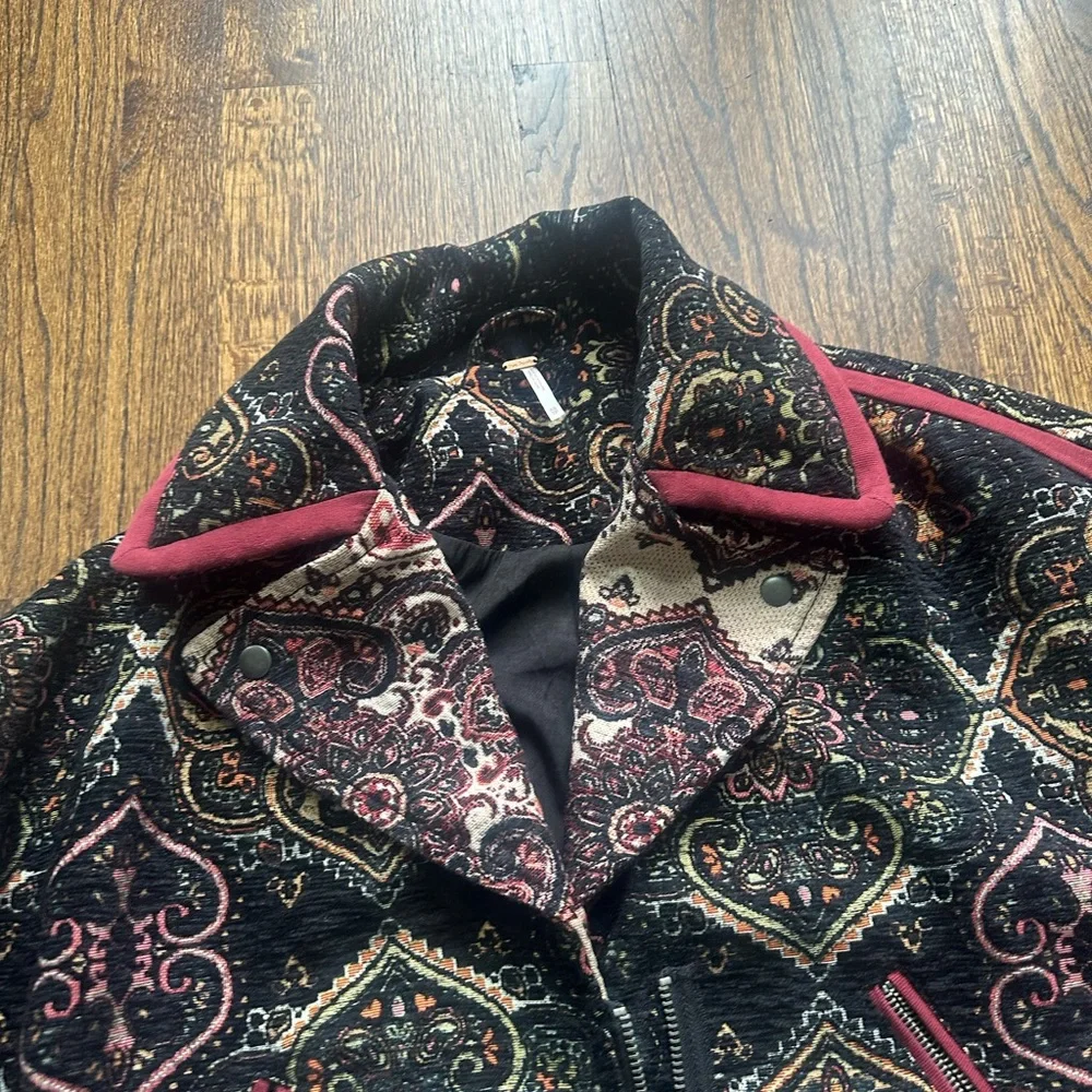 Free People Tapestry Corduroy Jacket with paisley design XS - Picture 7 of 15